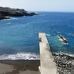 100 Meters From The Ocean * Callao Salvaje
