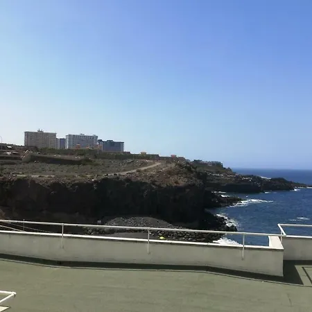 Apartment 100 Meters From The Ocean