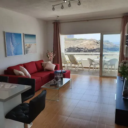 Apartment 100 Meters From The Ocean *
